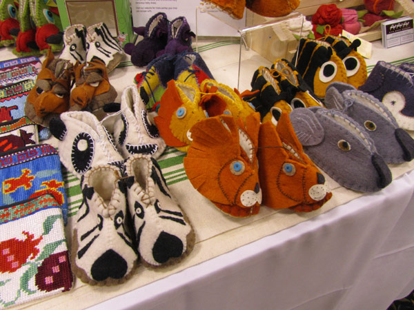 Wool animal baby booties from Silk Road Bazaar