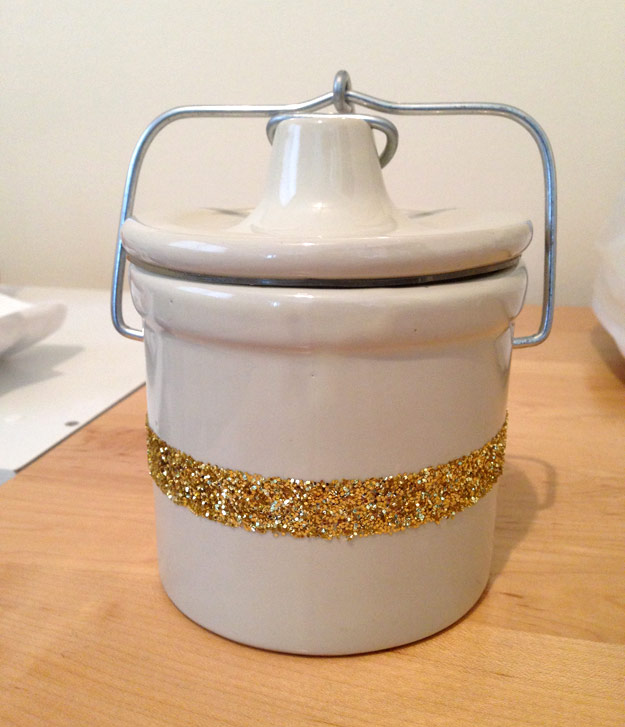 Finished ceramic crock with gold glitter stripe